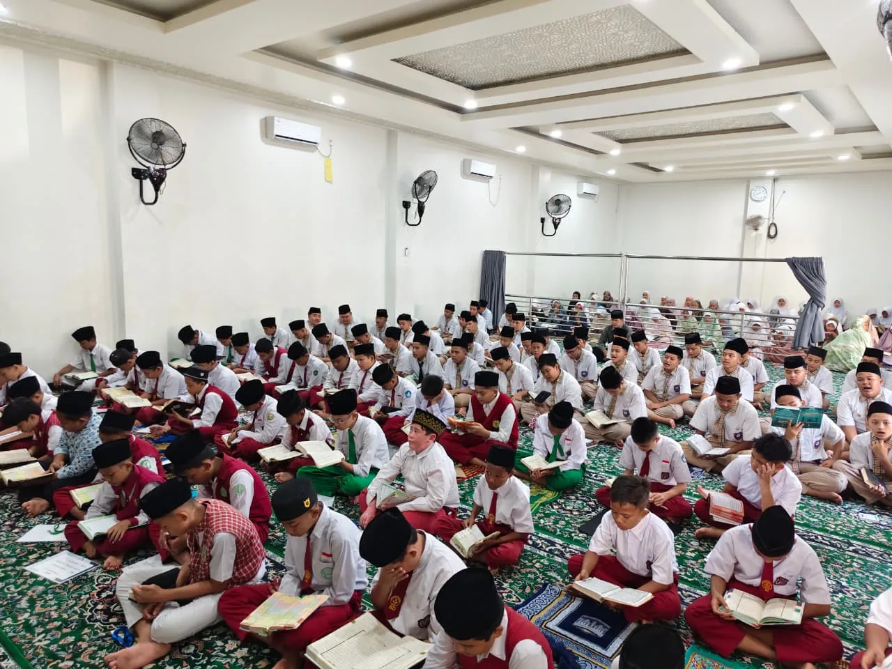 pembiasaan_kedisiplinan_&_karakter_siswa Pembiasaan Kedisiplinan & Karakter Siswa
